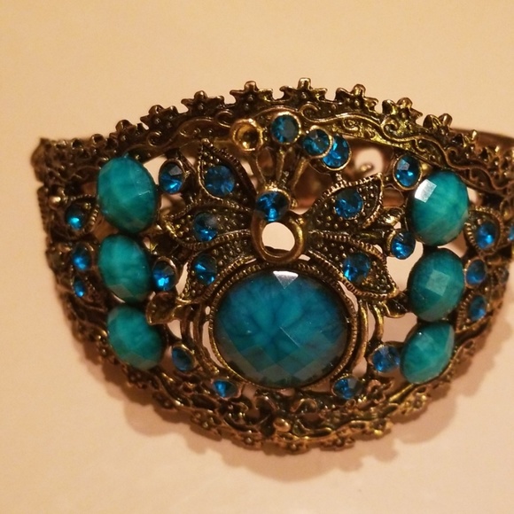 Bracelet - Picture 3 of 5